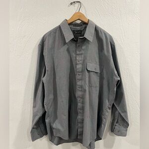 John Weitz button down men’s shirt single needle tayloring multi-colored check